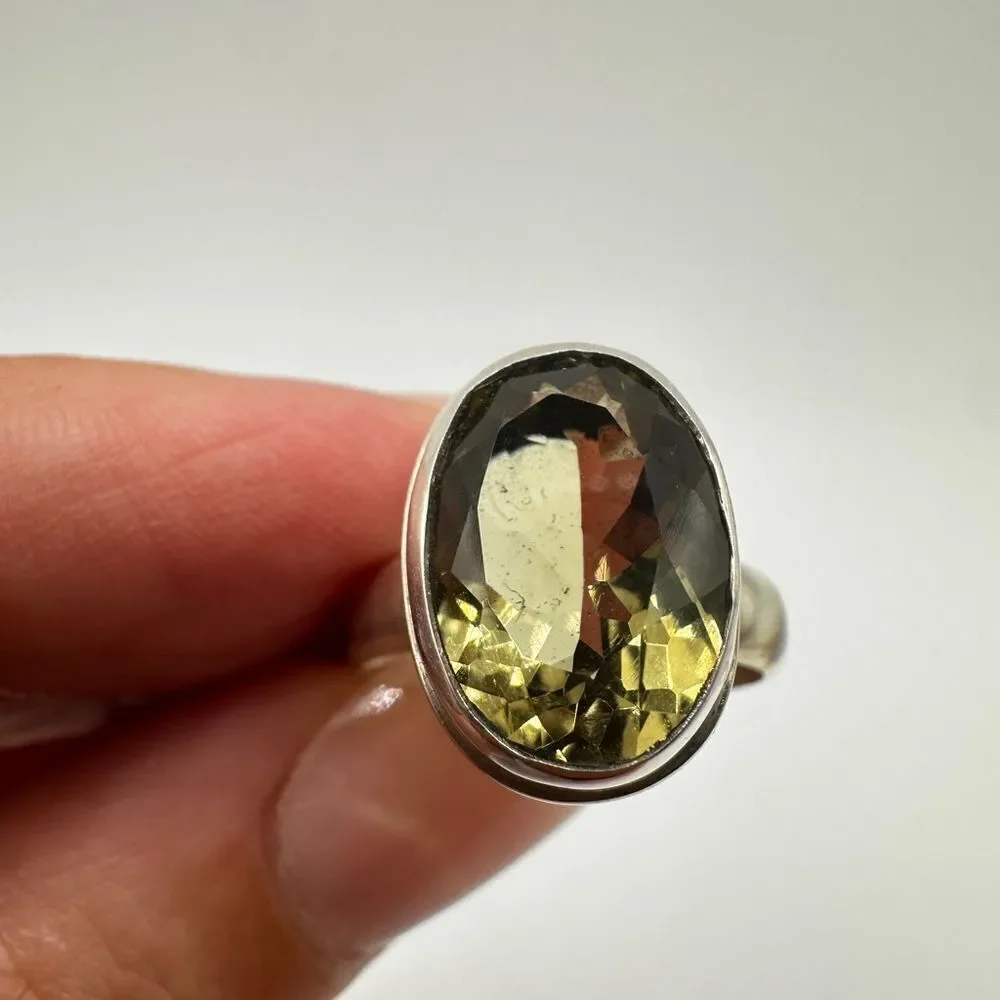 NWT Faceted‎ 10x14mm Lemon Quartz solitaire ring in Bali sterling silver!